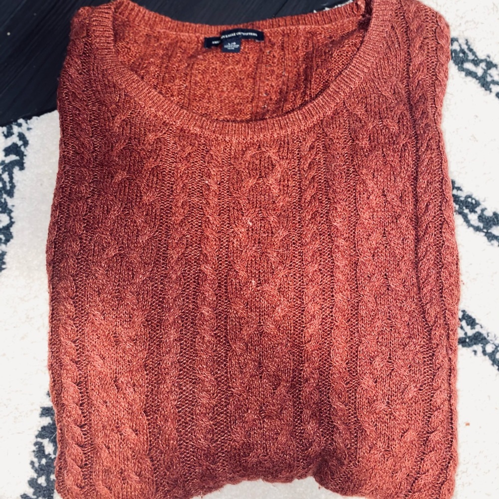 American Eagle sweater